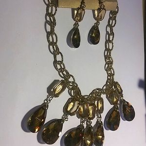 Statement necklace and earring set